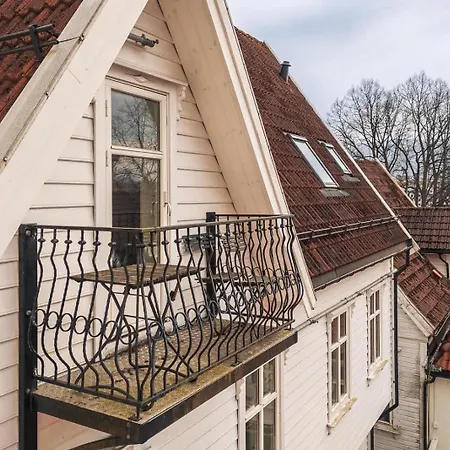 Dinbnb L 50m To Bryggen L 16 Guest L 3 L Balcony L View Apartment