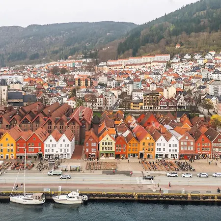 Dinbnb L 50m To Bryggen L 16 Guest L 3 L Balcony L View *