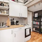 Dinbnb L 50m To Bryggen L Multiple Apts L Balcony L View L Fireplace Μπέργκεν