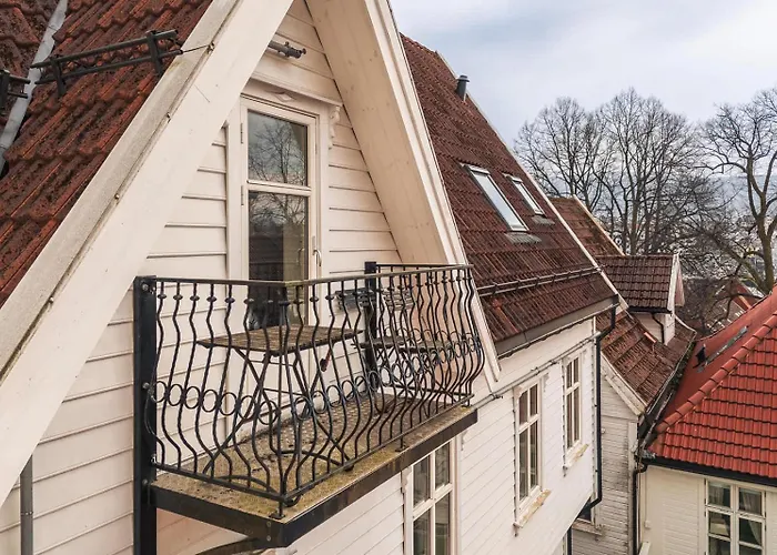 Dinbnb L 50m To Bryggen L Multiple Apts L Balcony L View L Fireplace Διαμέρισμα