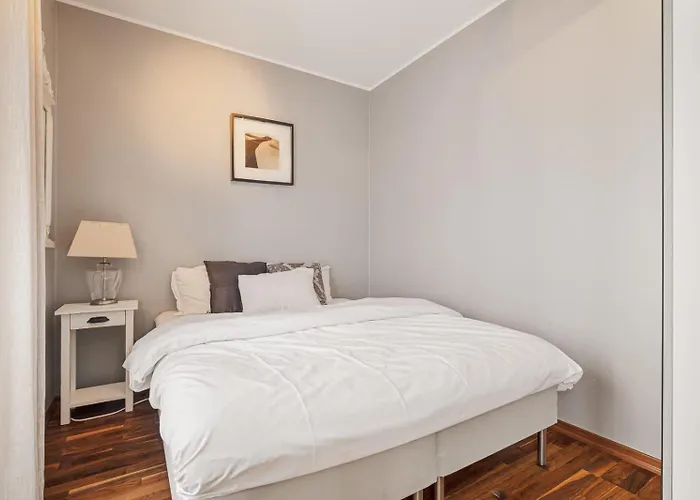 Dinbnb L 50m To Bryggen L Multiple Apts L Balcony L View L Fireplace Bergen