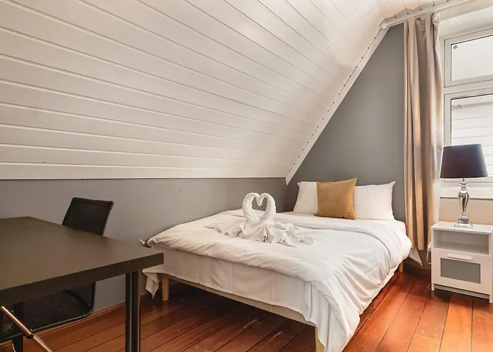 公寓 Dinbnb L 50m To Bryggen L Multiple Apts L Balcony L View L Fireplace 卑爾根